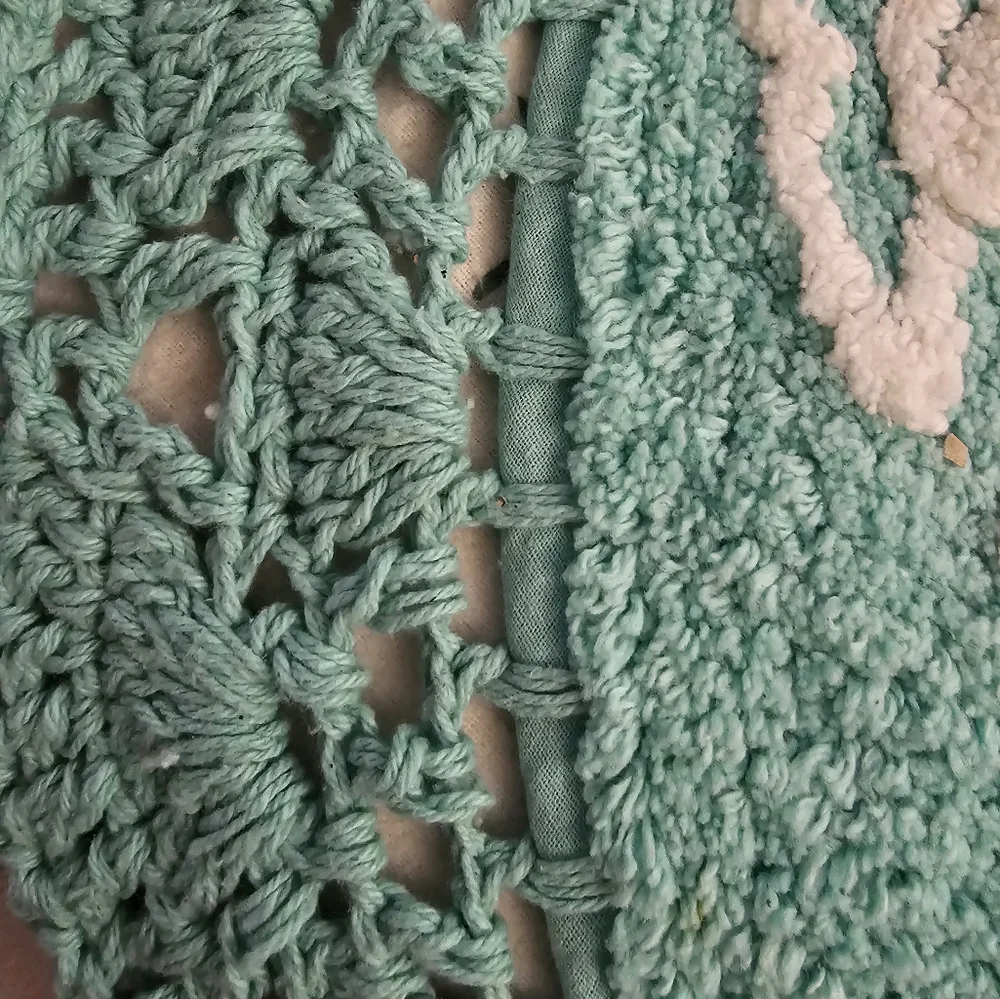 The Pioneer Woman Mazie Floral Crochet Round Cotton Bath Rug, Mint, 24